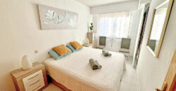 Sunny 2 Bedroom Apartment in Torrevieja with Parking